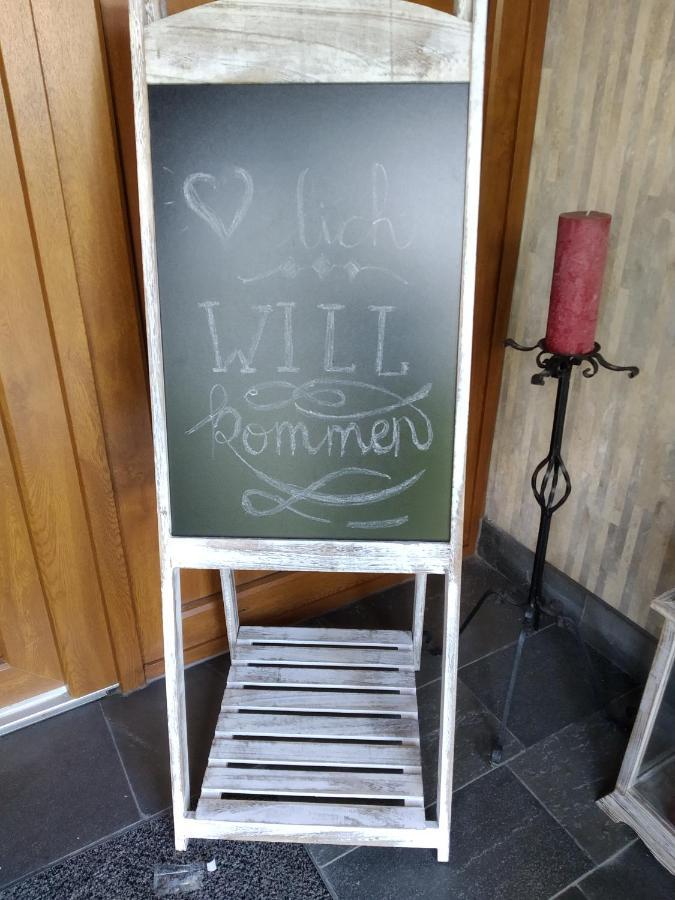 Fruehstueckspension Helmhof Salzburg Bagian luar foto
