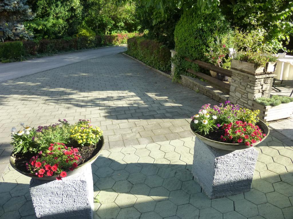 Fruehstueckspension Helmhof Salzburg Bagian luar foto